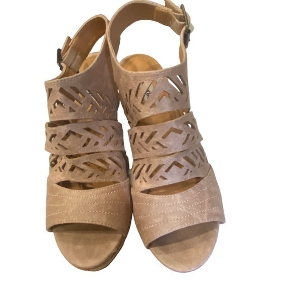 NOT RATED PATA PLATFORM WEDGE
